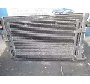 Радиатор охлаждения Фольцваген Гольф 4 Шкода Октавия 1.4-2.0;1.9TD 1J0121253N