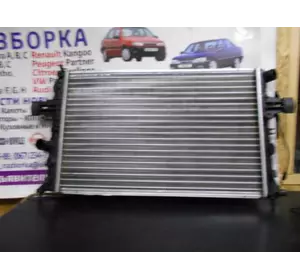 Радиатор Опель Астра G 1.7TD мех с конд